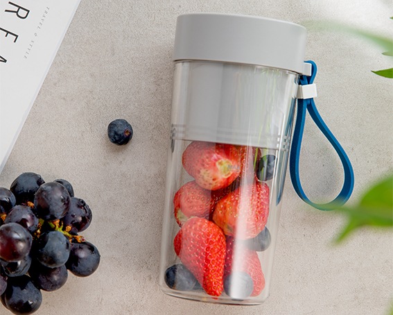 Mini Fruits Blenders Multi-purpose Fruit Juicing Cup Usb Electric Portable Juicers